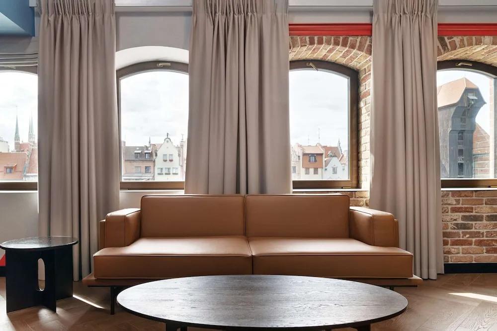 hotel image 10