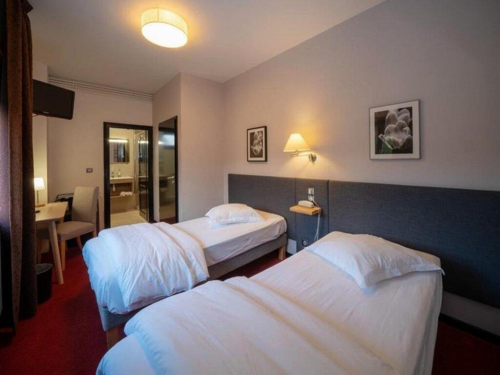 hotel image 10