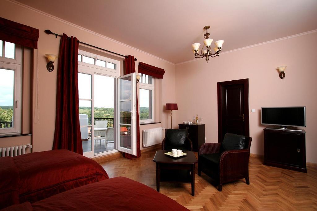 hotel image 10