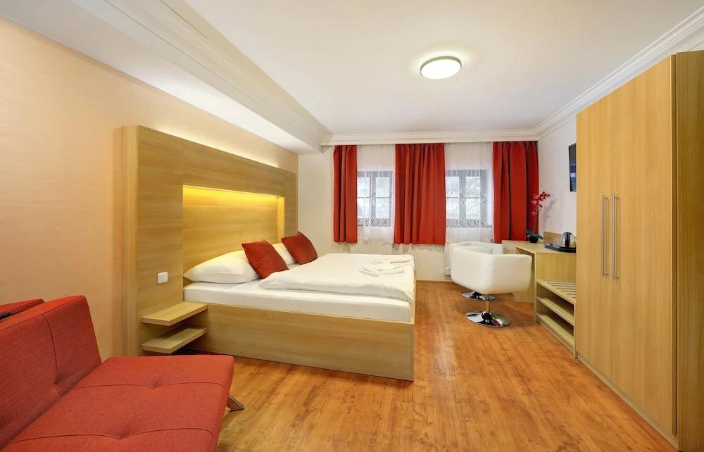 hotel image 12