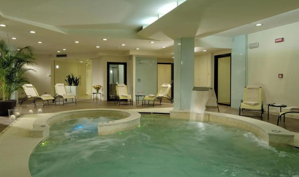 hotel image 11