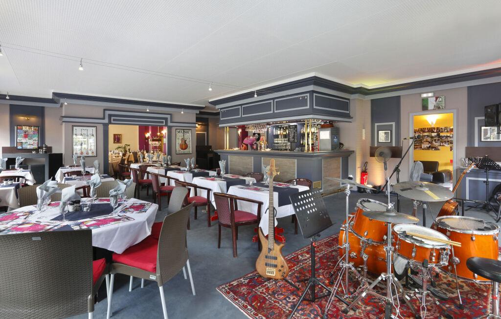 hotel image 9