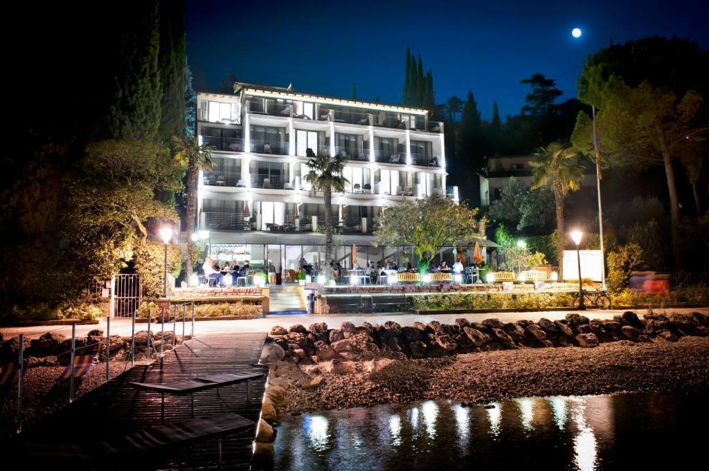 hotel image 9