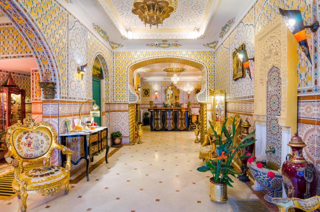 hotel