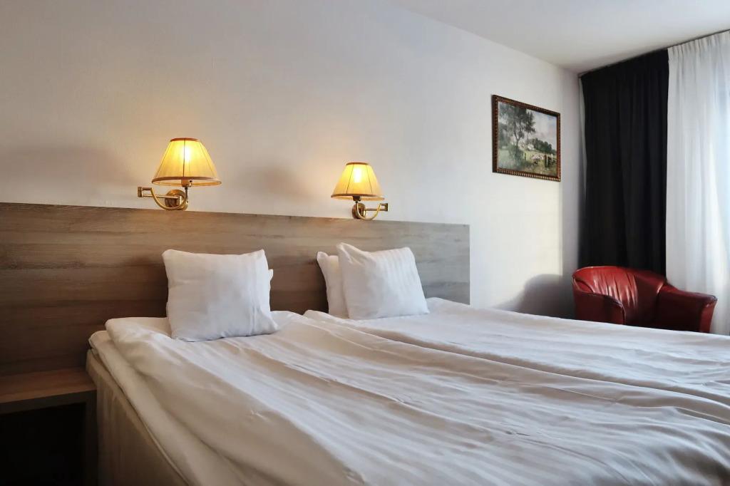 hotel image 12