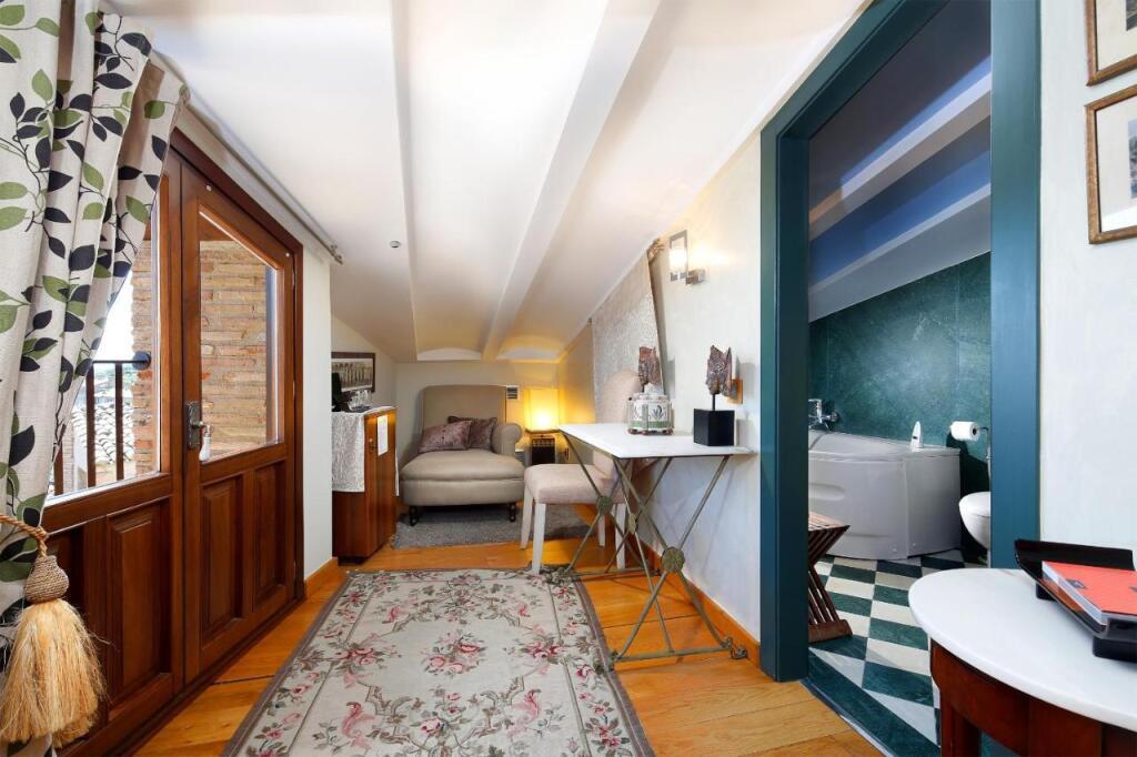 hotel image 11