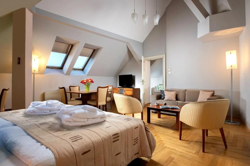 hotel image 16