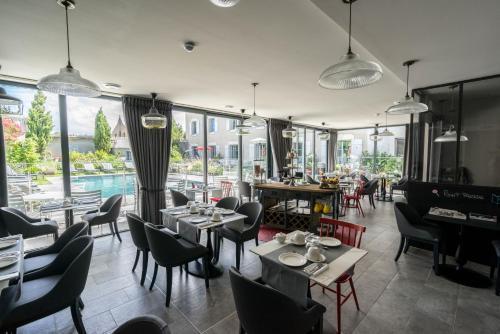 hotel image 9