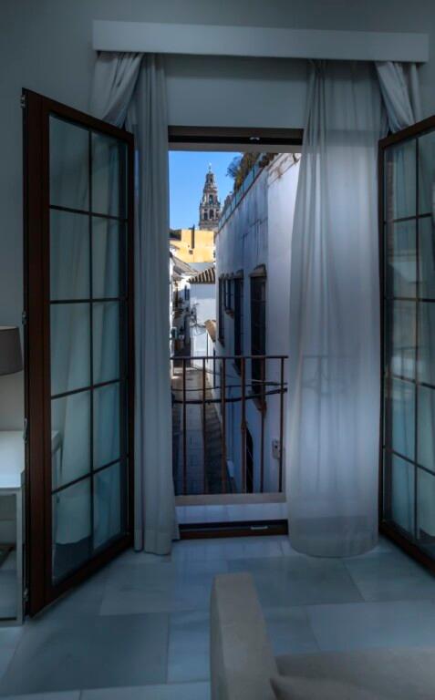 hotel image 39