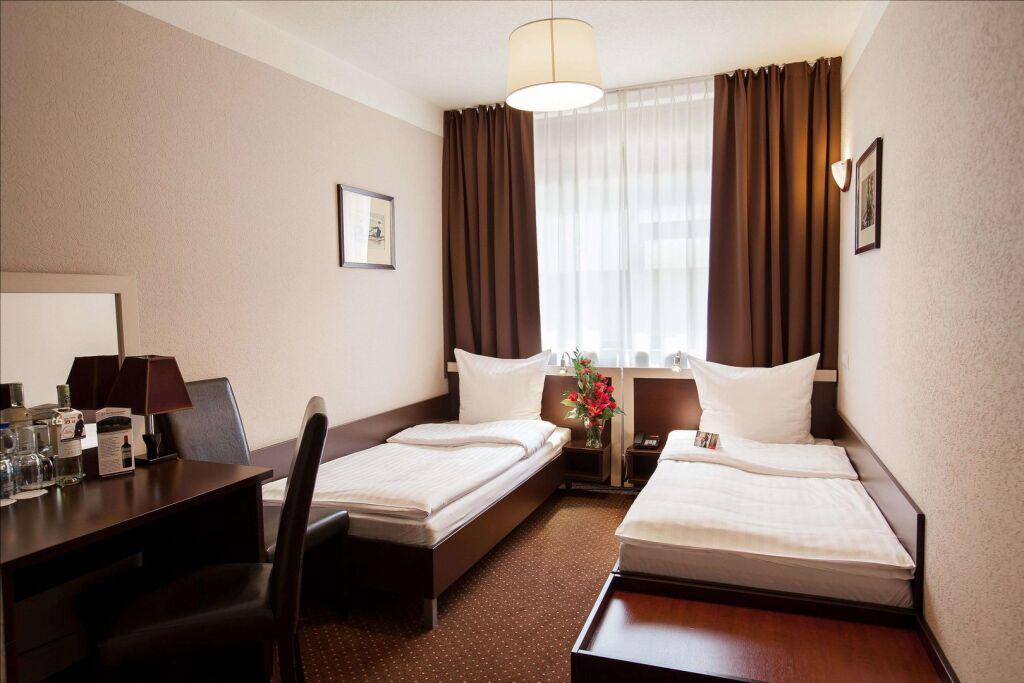 hotel image 8