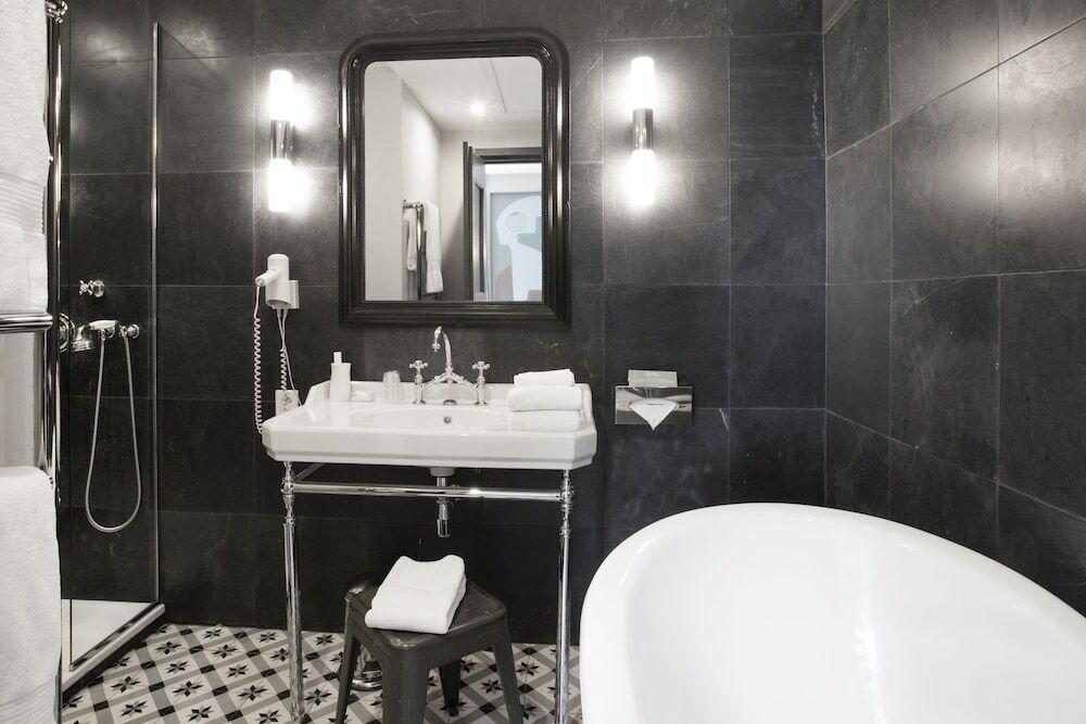hotel image 16