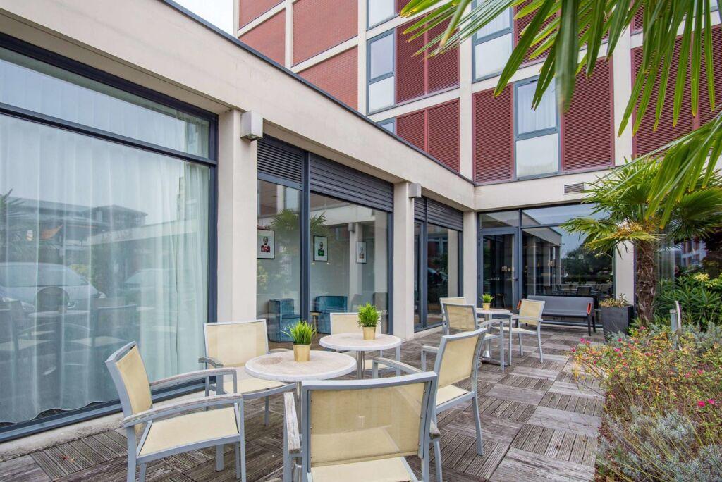 hotel image 16