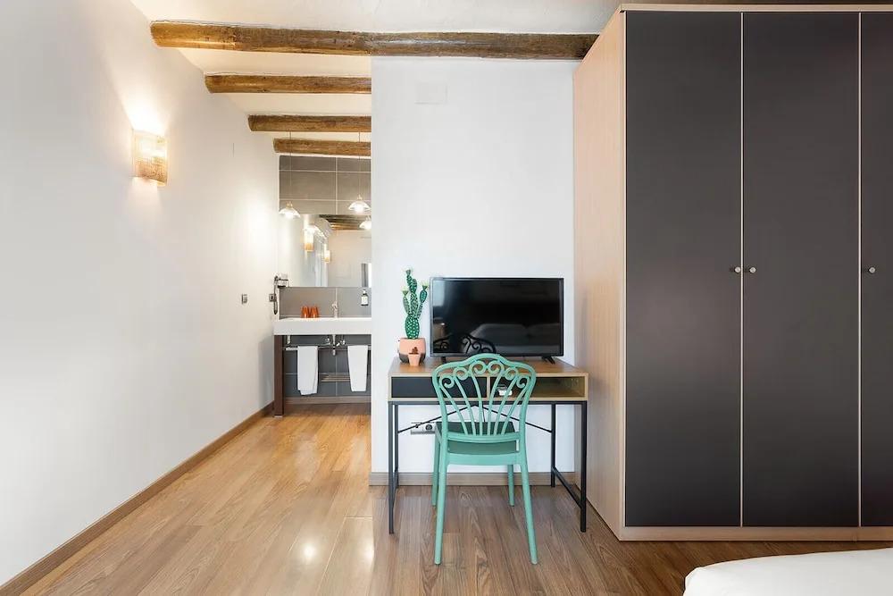 hotel image 10