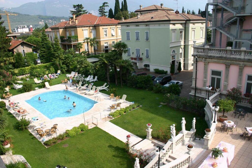 hotel image 11