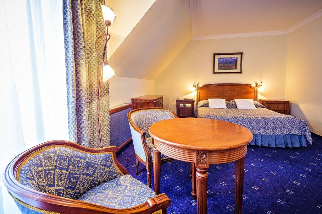 hotel image 10