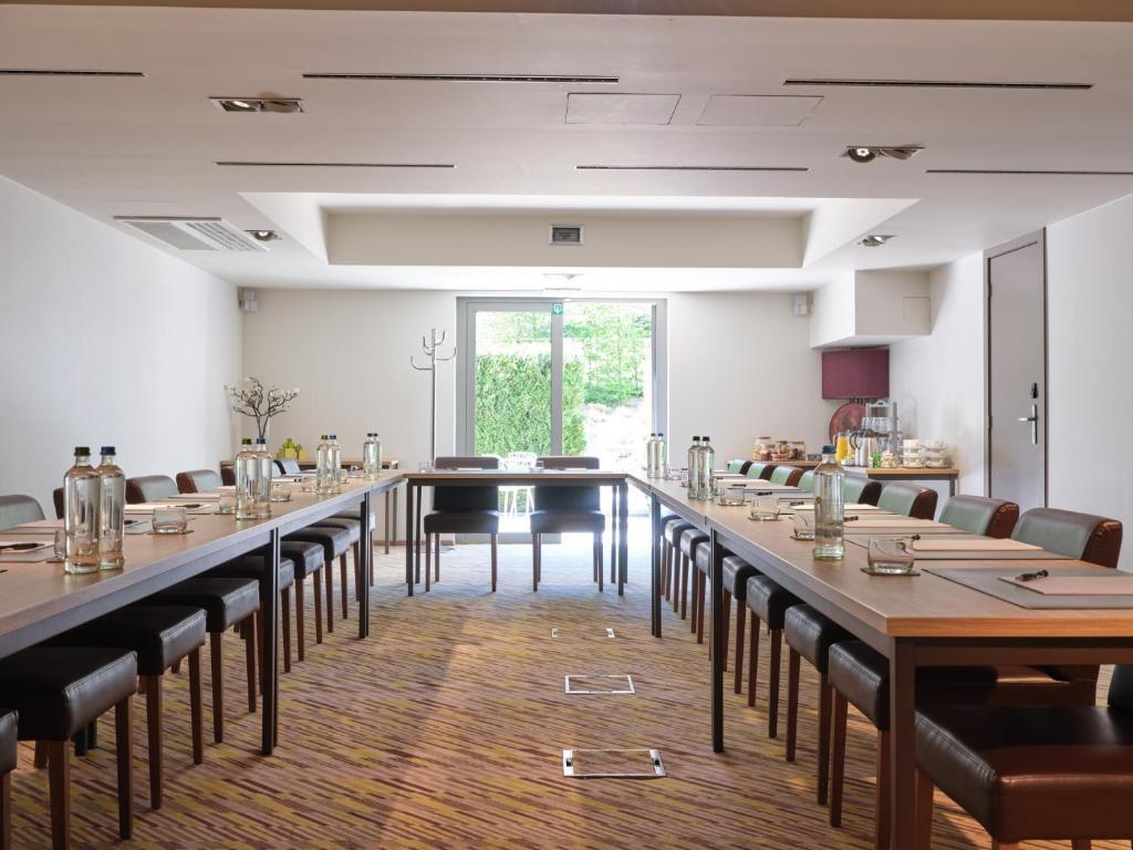 hotel image 13