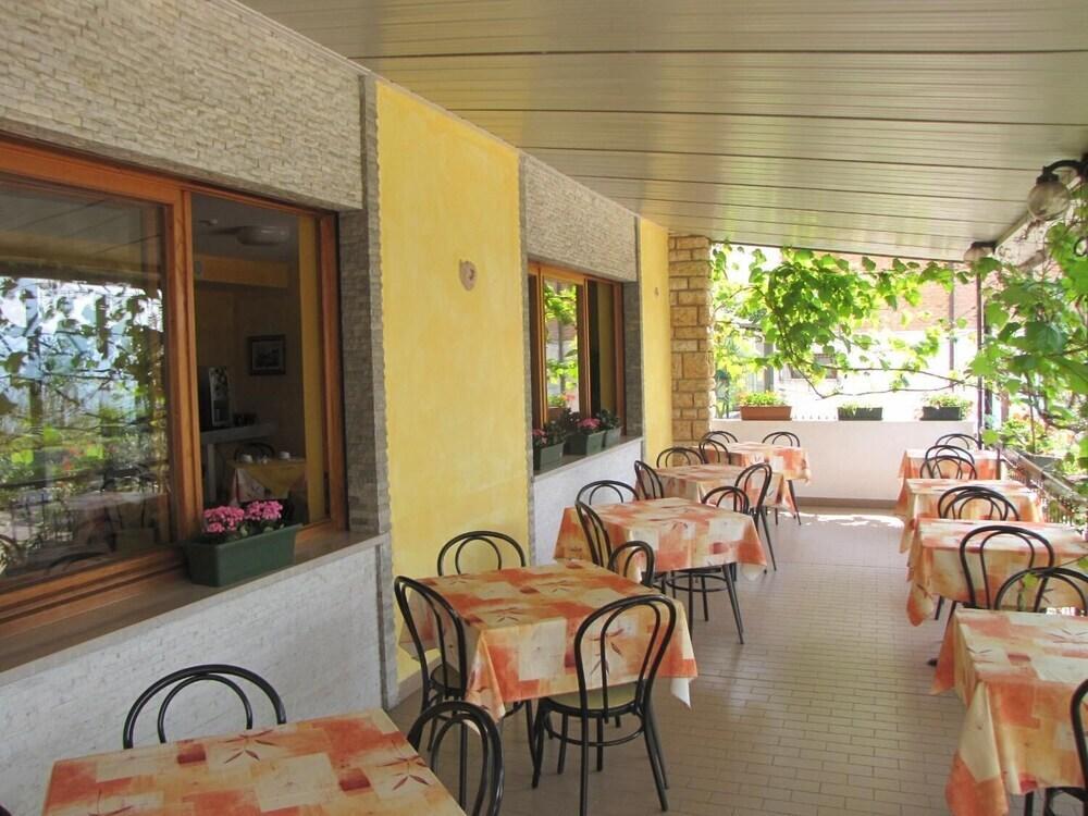 hotel image 11