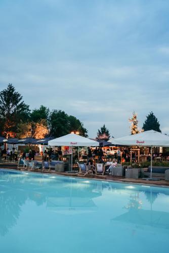 hotel image 16