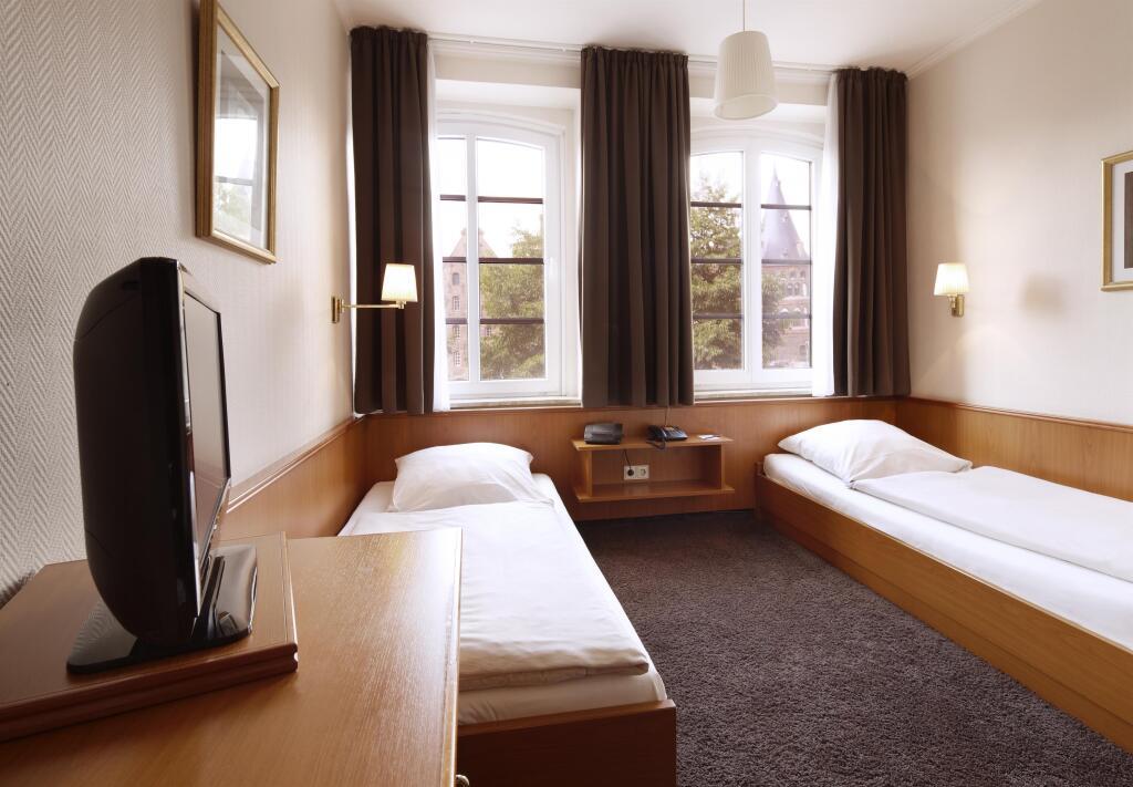 hotel image 13