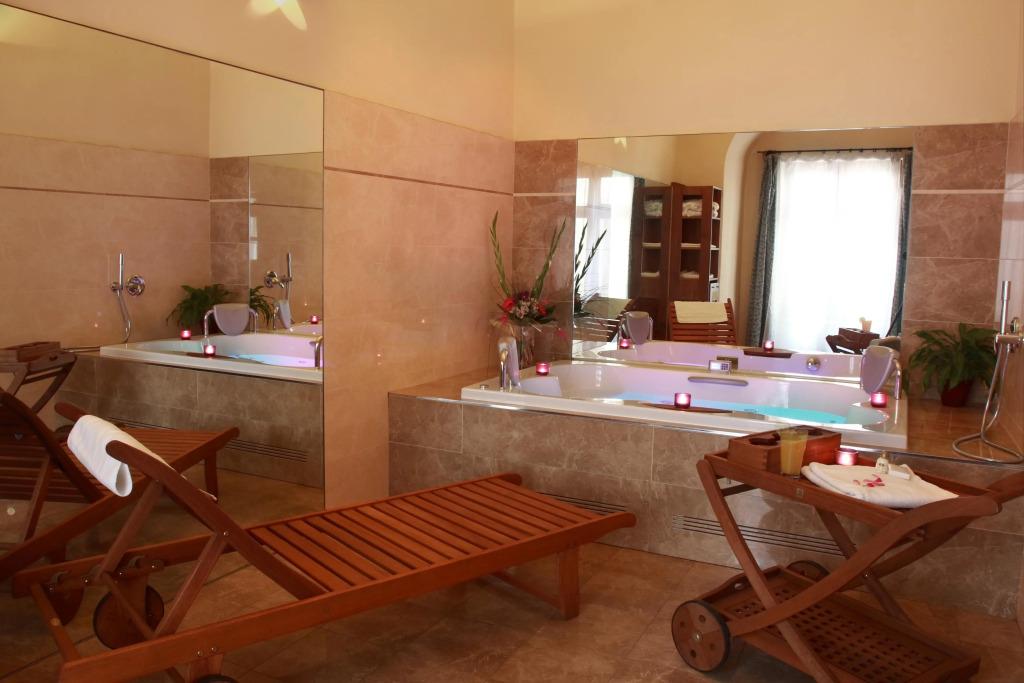 hotel image 9