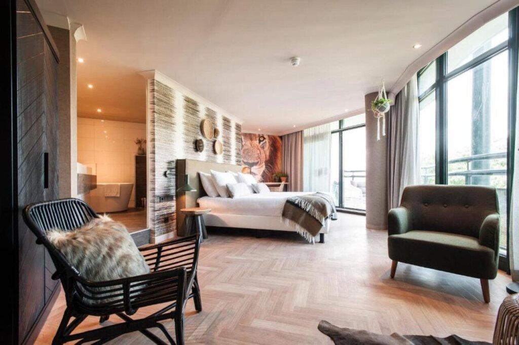 hotel image 12