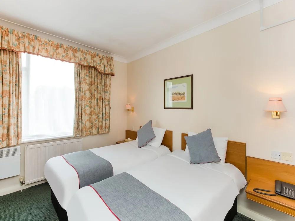 hotel image 36