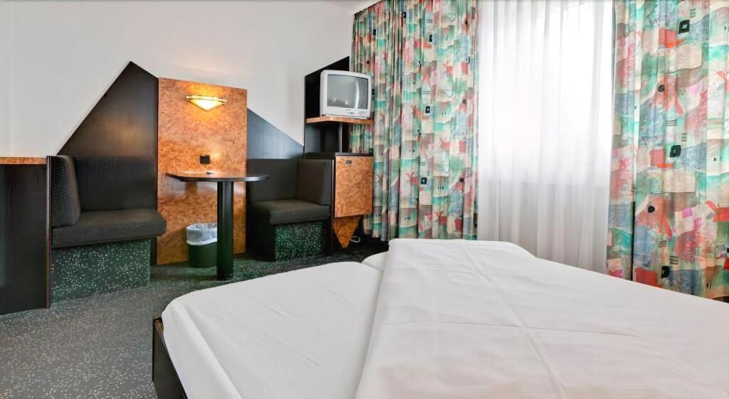 hotel image 14