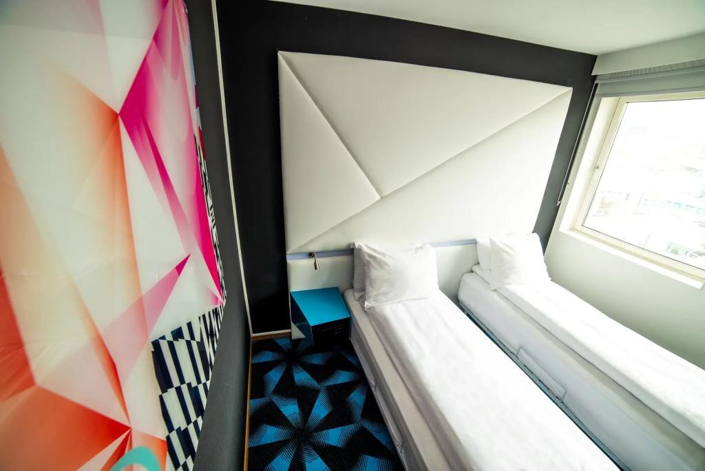 hotel image 12