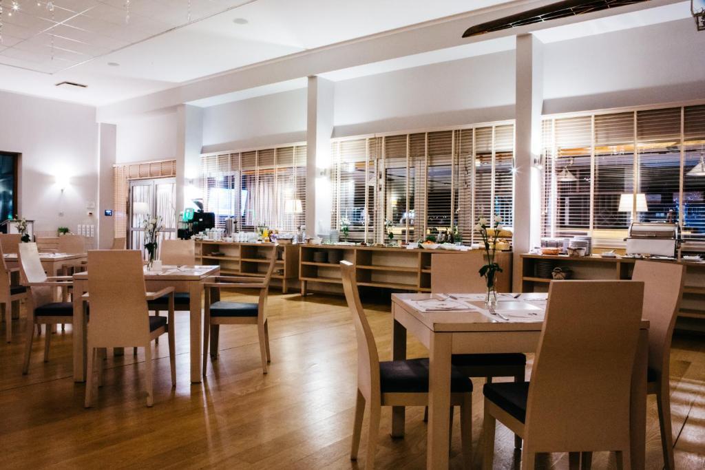hotel image 10