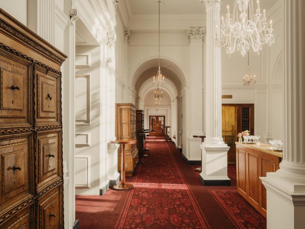 hotel image 39