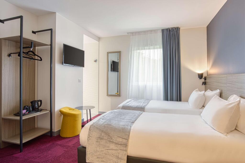 hotel image 16