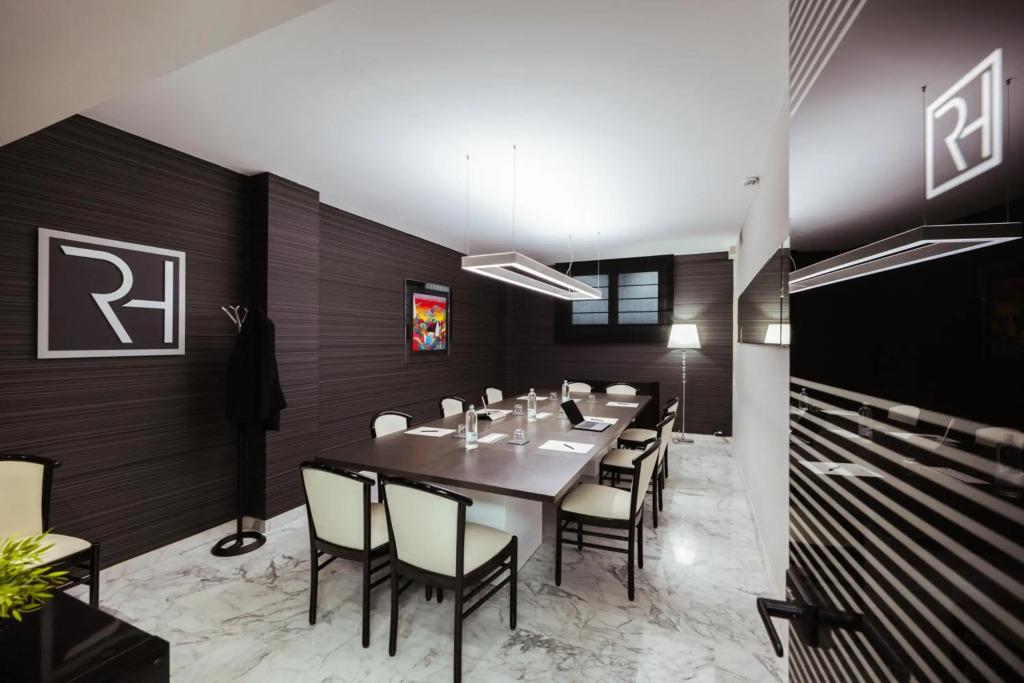hotel image 39