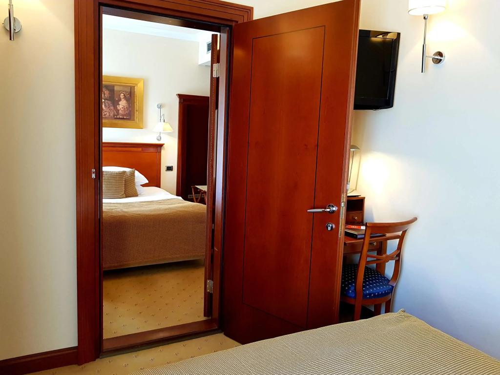 hotel image 39