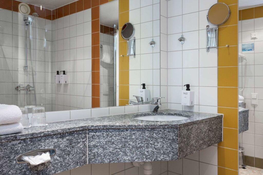 hotel image 42