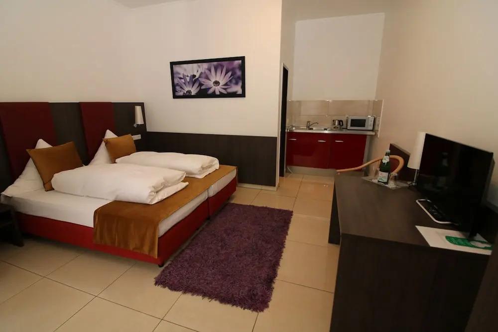 hotel image 10