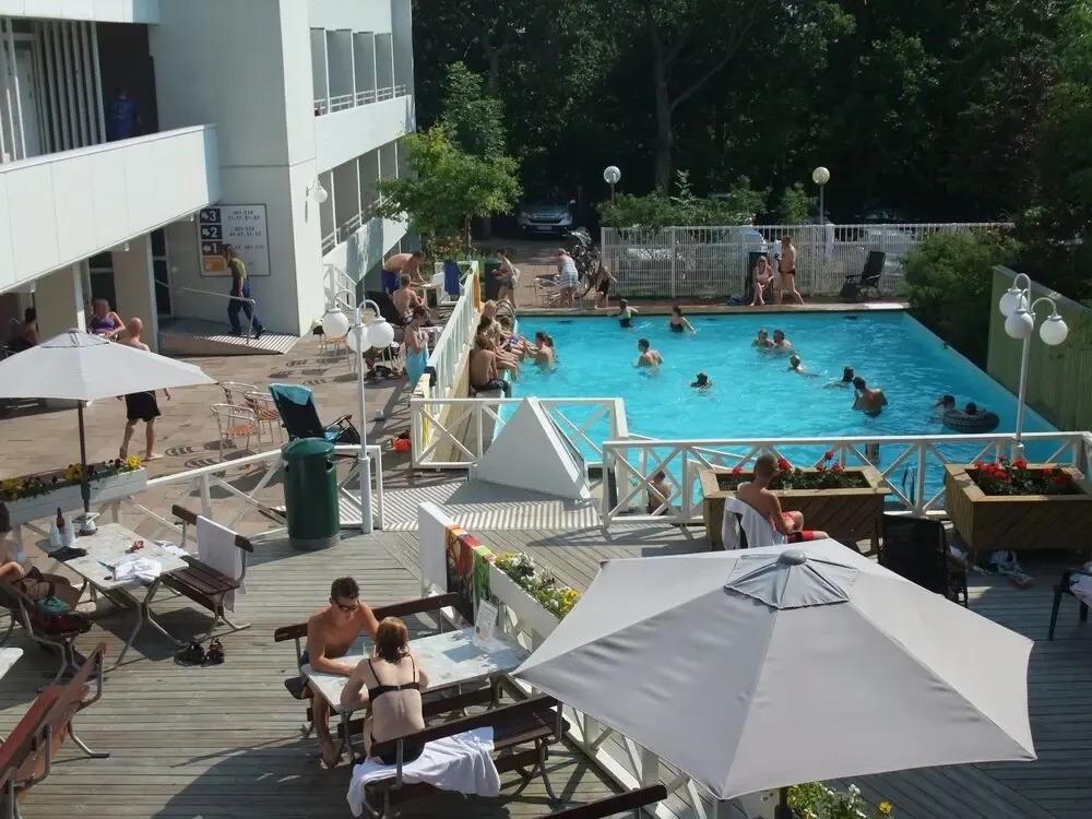 hotel image 16