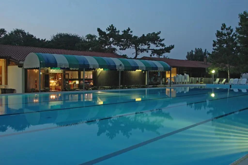hotel image 13