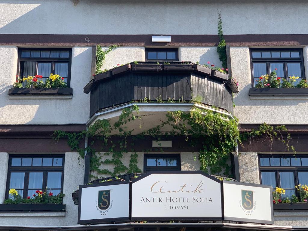 hotel image 8