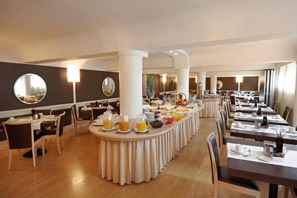 hotel image 13
