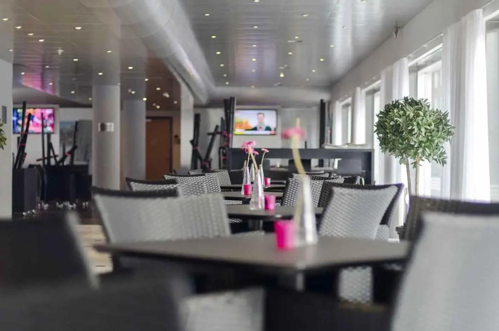 hotel image 10