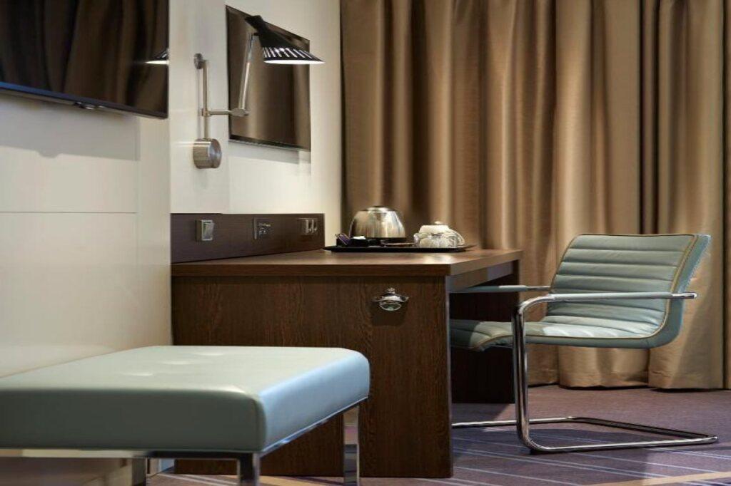 hotel
