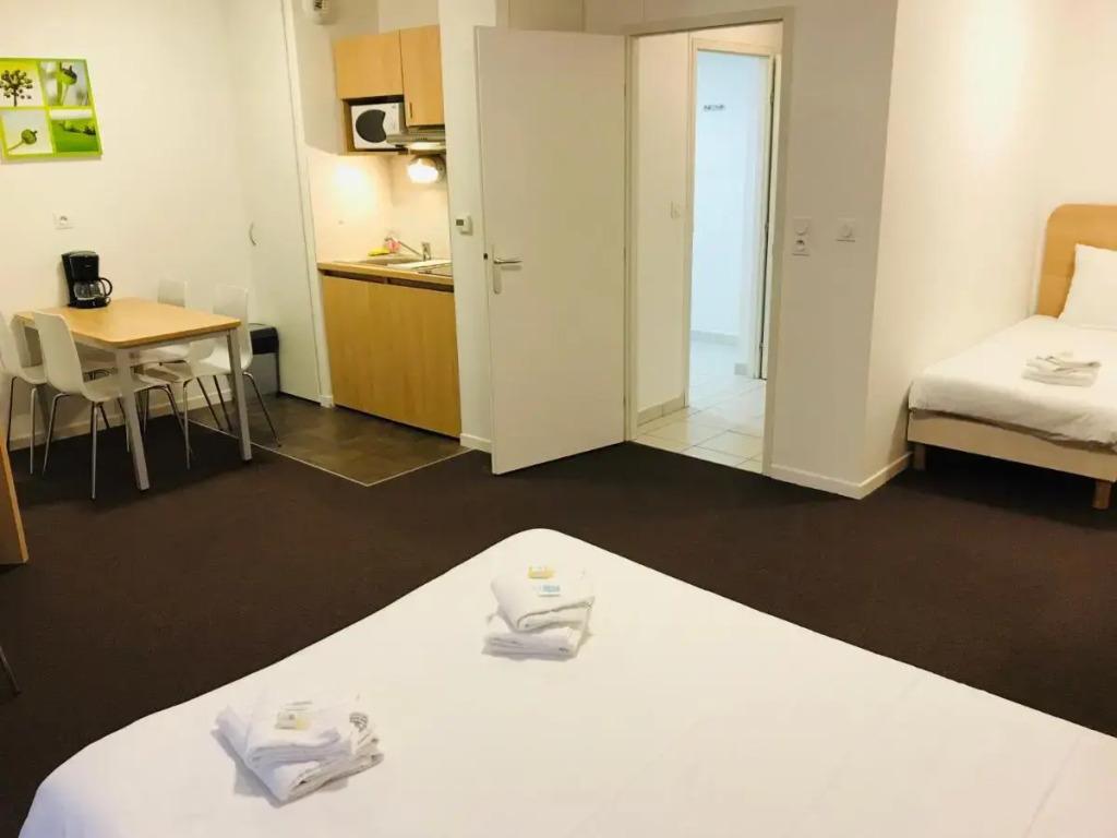 hotel image 12