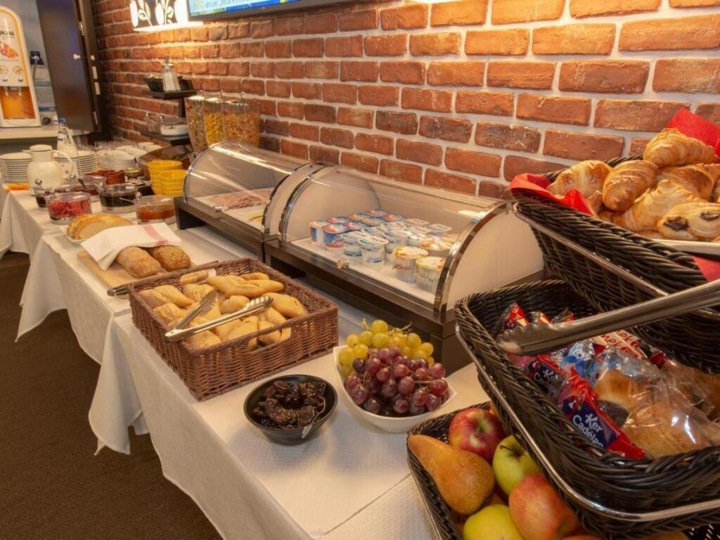 hotel image 11