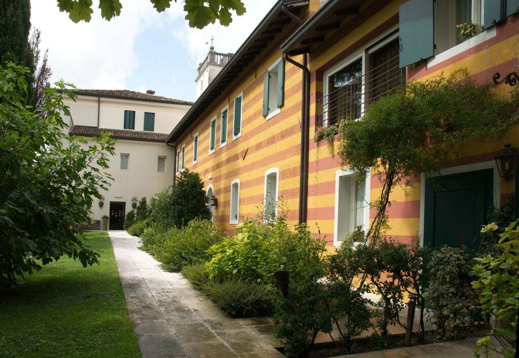 hotel image 8