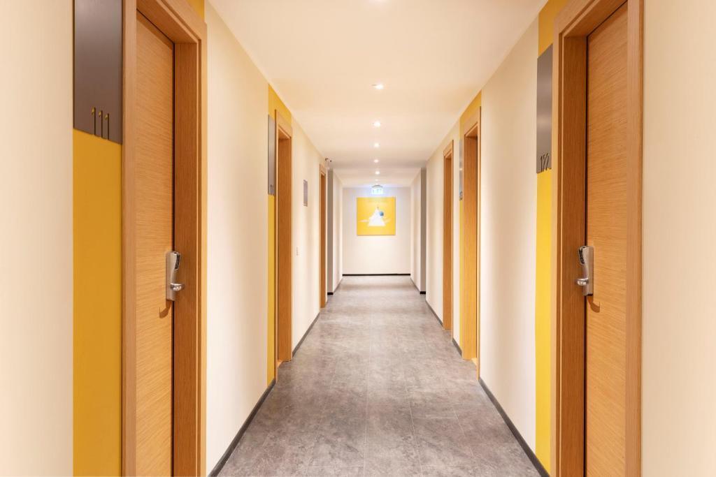 hotel image 16