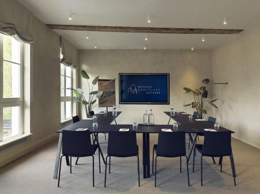 hotel image 10