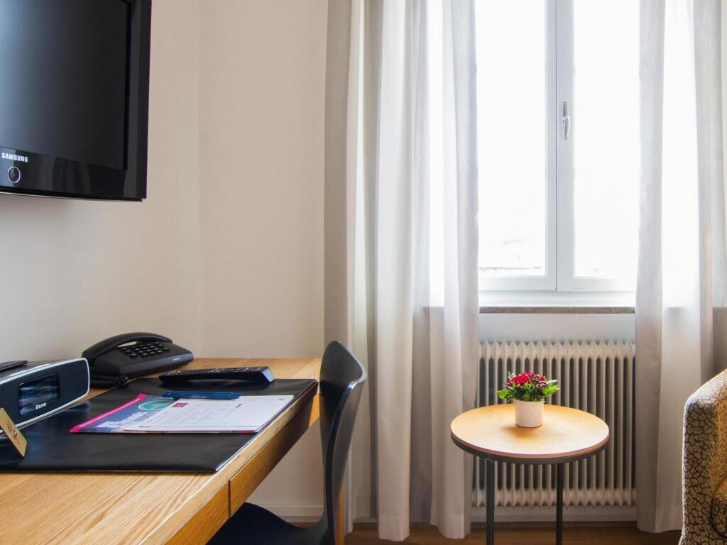 hotel image 10