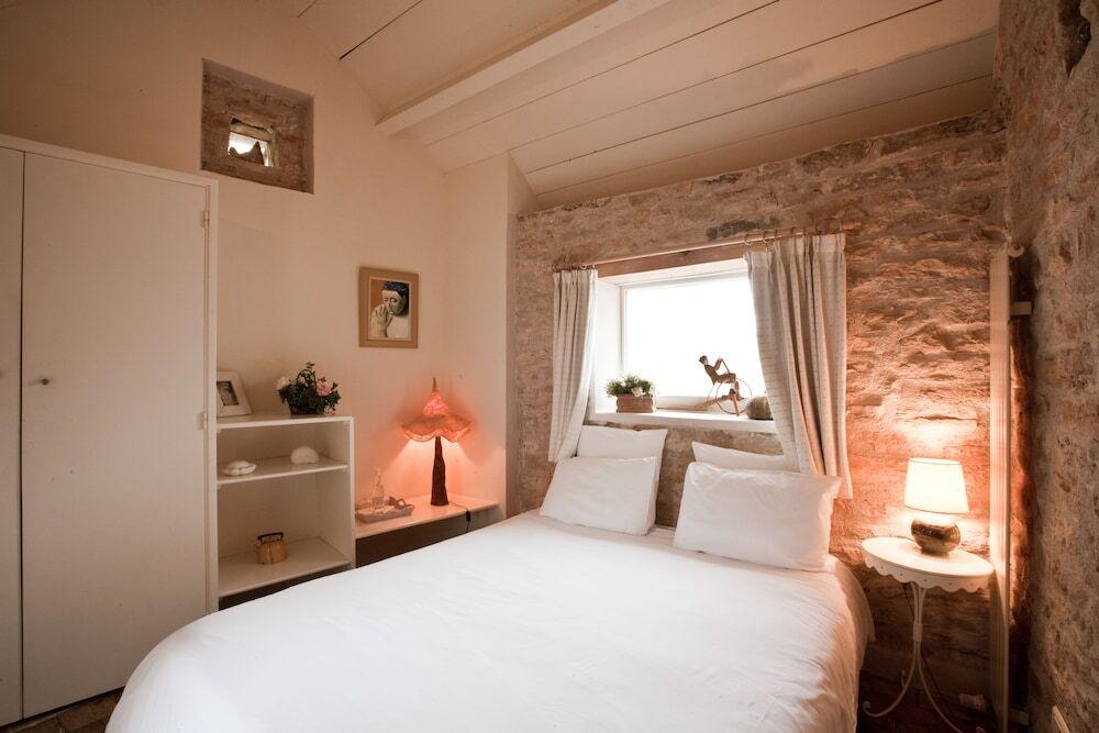 hotel image 16