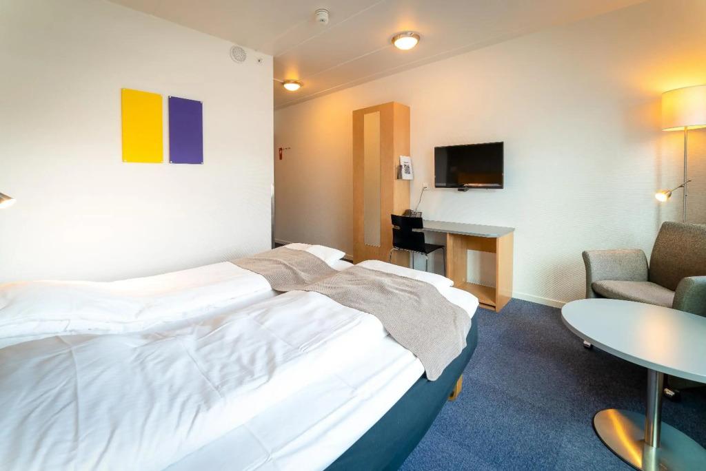 hotel image 12