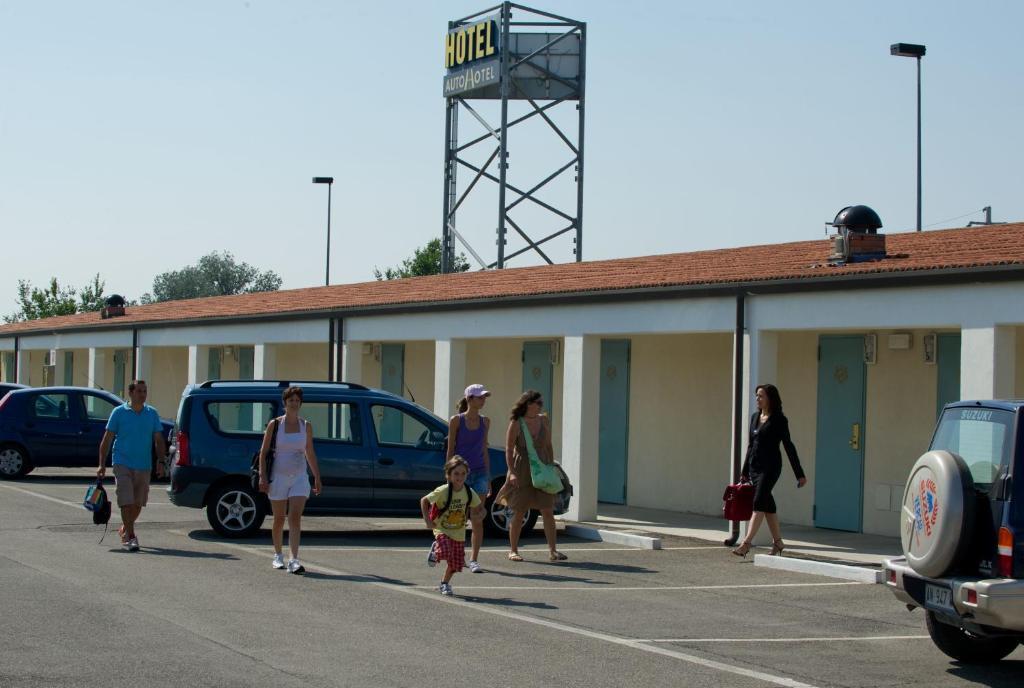 hotel image 12